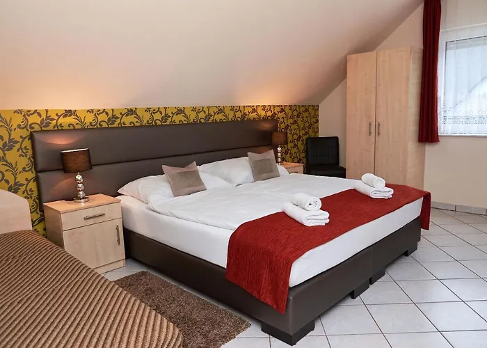 Brigitte Buekfuerdo Apartament Bük