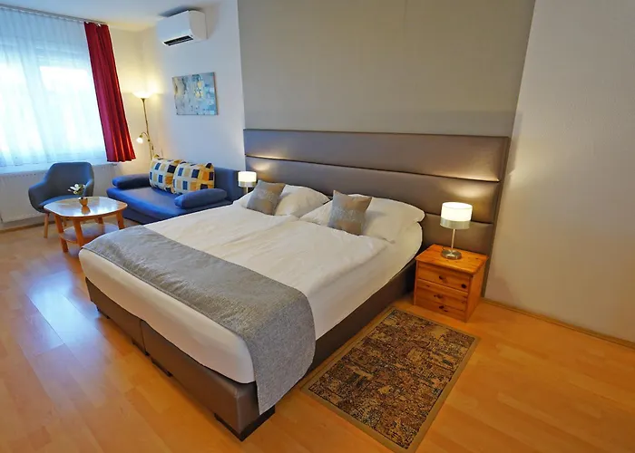 Brigitte Buekfuerdo Apartament *
